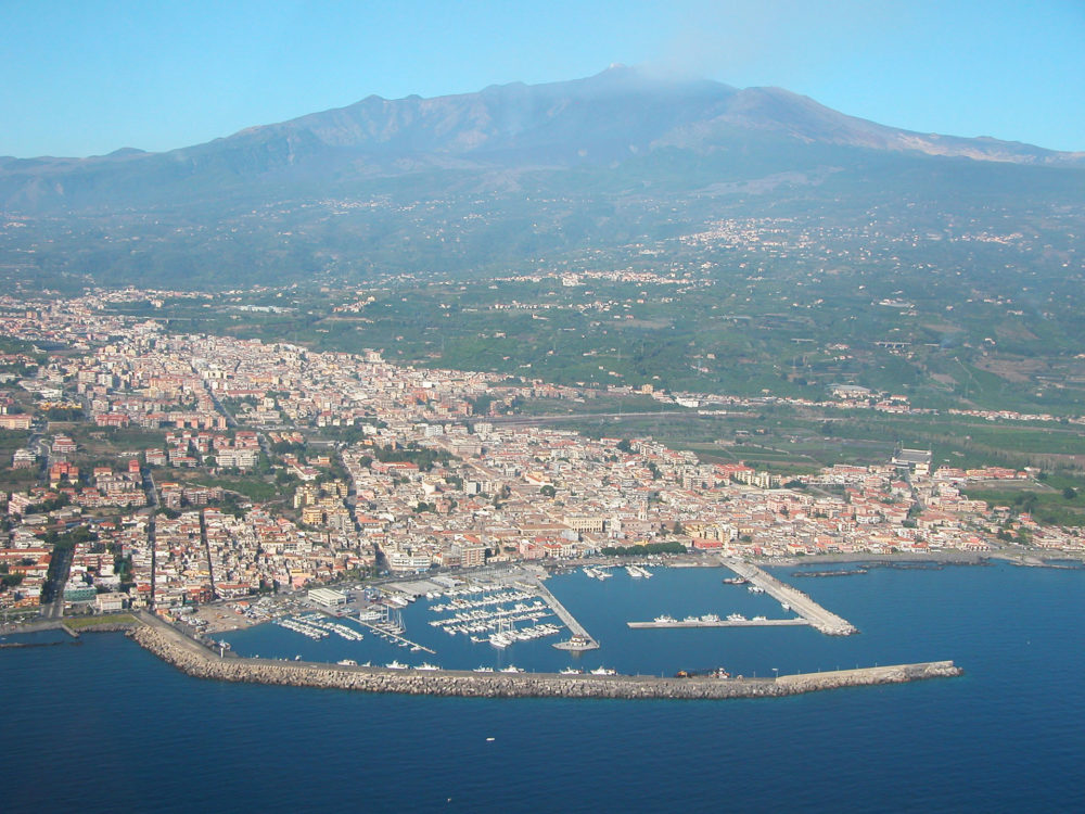 Foto aerea Porto di Riposto